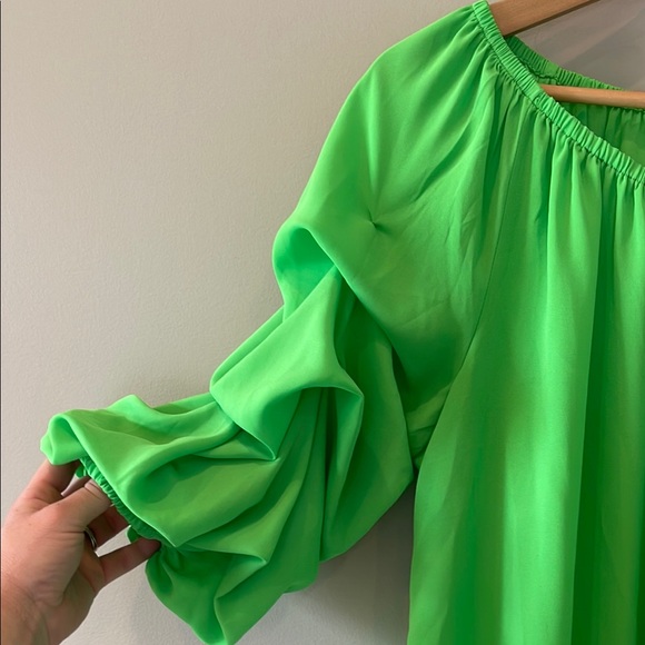 CeCe Vibrant Green Ruffle Sleeve Blouse - Picture 4 of 10